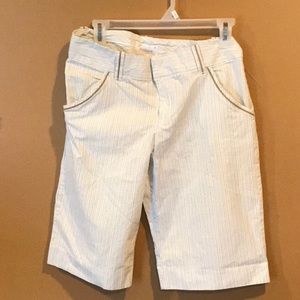 Galla2 shorts size 5